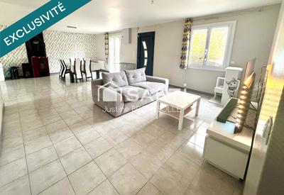 Maison - 121 m² - 4 pièces