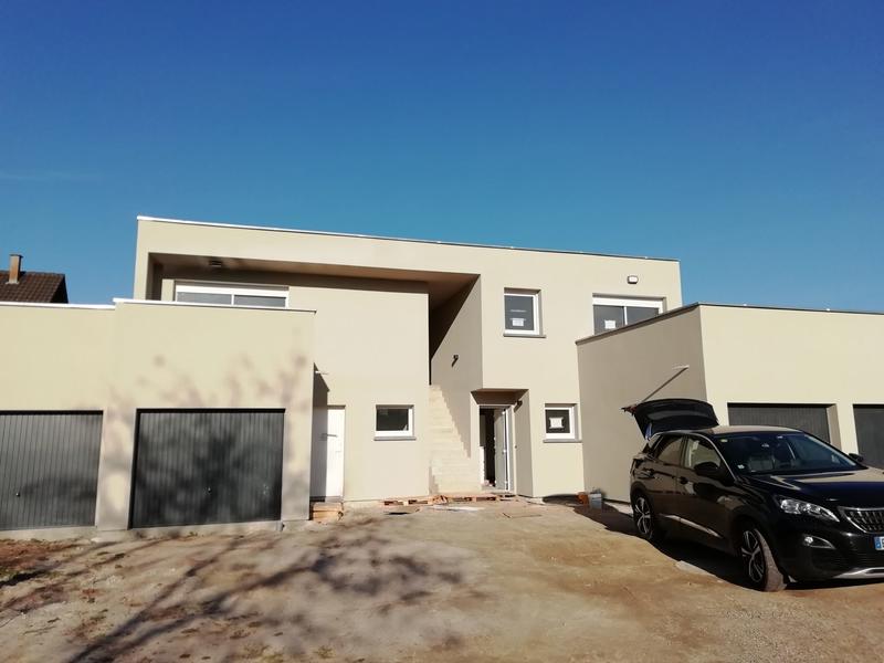 Appartement - 90 m² - 4 pièces