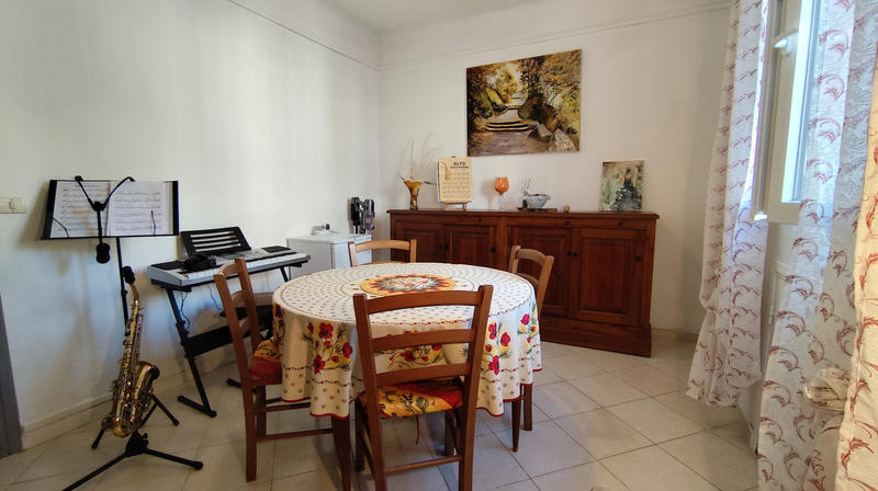 Maison - 111 m² - 6 pièces