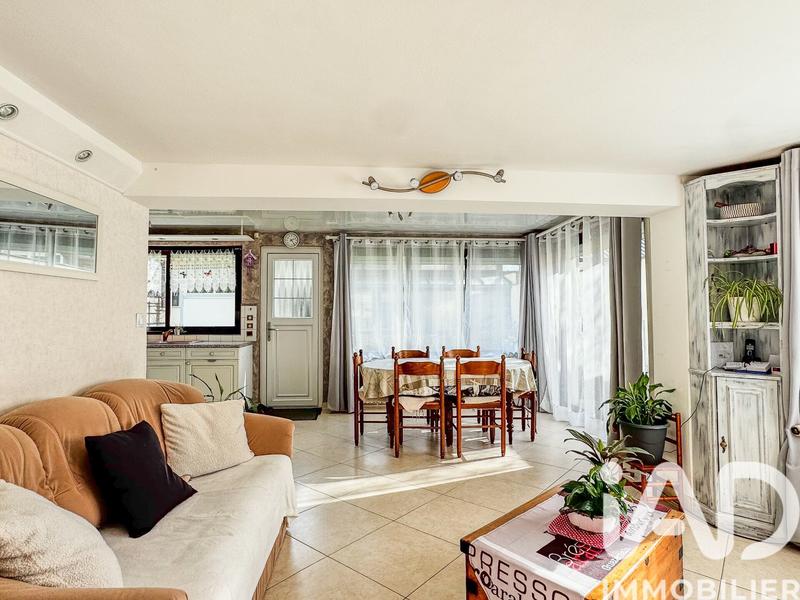 Maison - 120 m² - 4 pièces