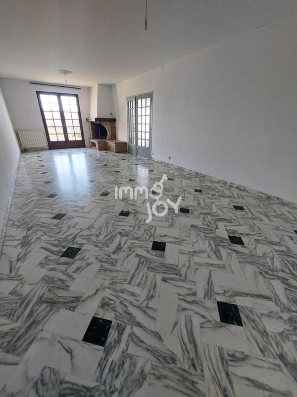 Maison - 186 m² - 6 pièces