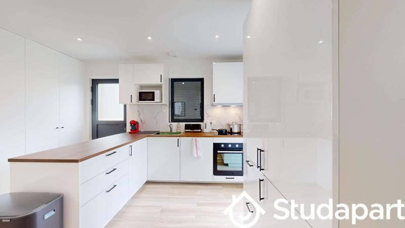 Chambre - 10 m² - 1 pièce