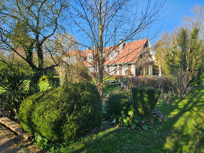 Maison - 200 m² - 7 pièces