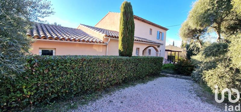 Maison - 203 m² - 6 pièces