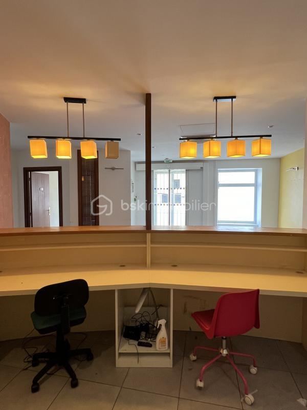 Maison - 180 m² - 7 pièces