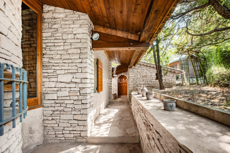 Maison ancienne - 235 m² - 8 pièces