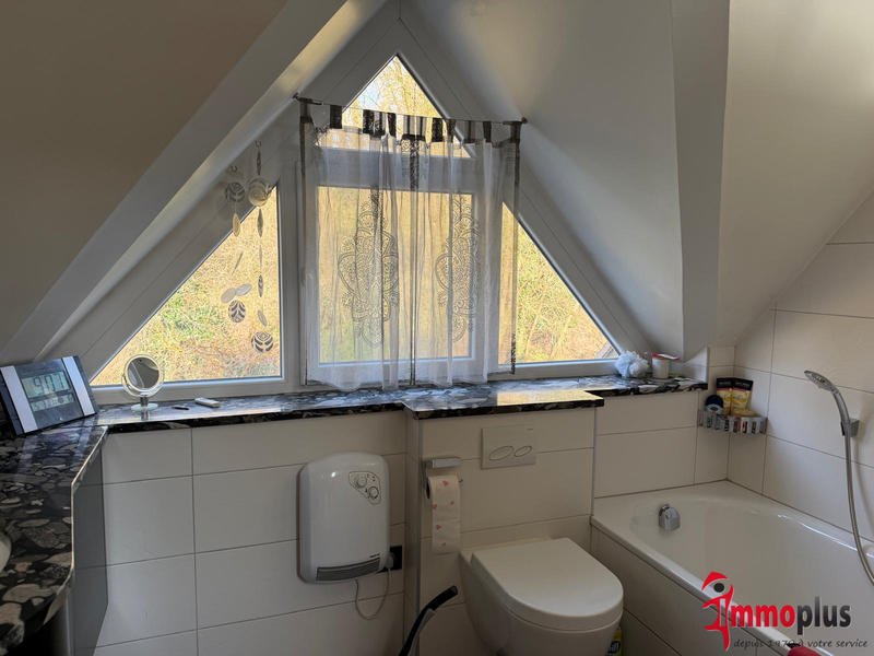 Maison - 105 m² - 5 pièces