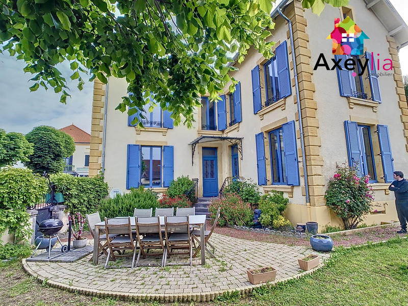 Maison - 157 m² - 6 pièces