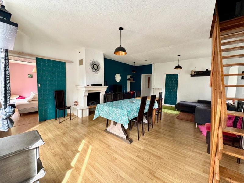 Maison - 400 m² - 15 pièces