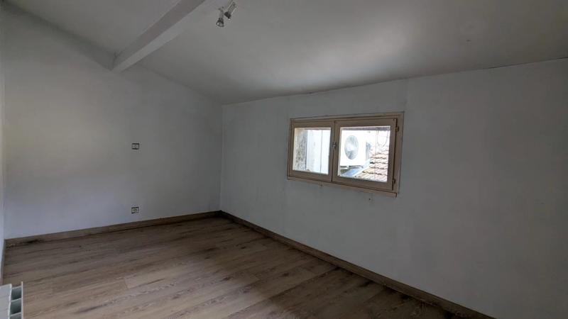 Maison - 180 m² - 6 pièces