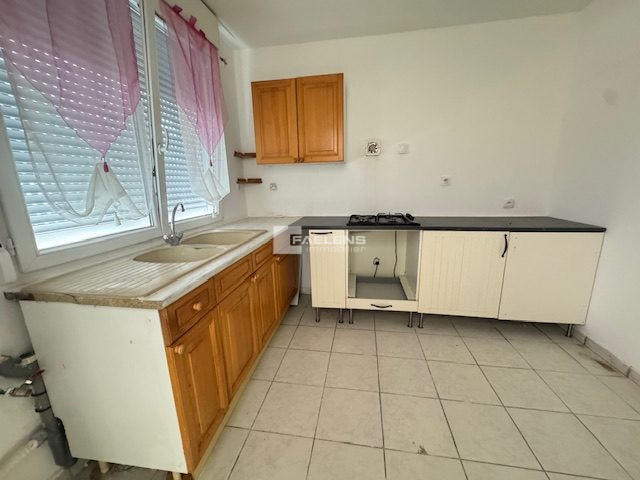 Maison traditionnelle - 75 m² - 3 pièces