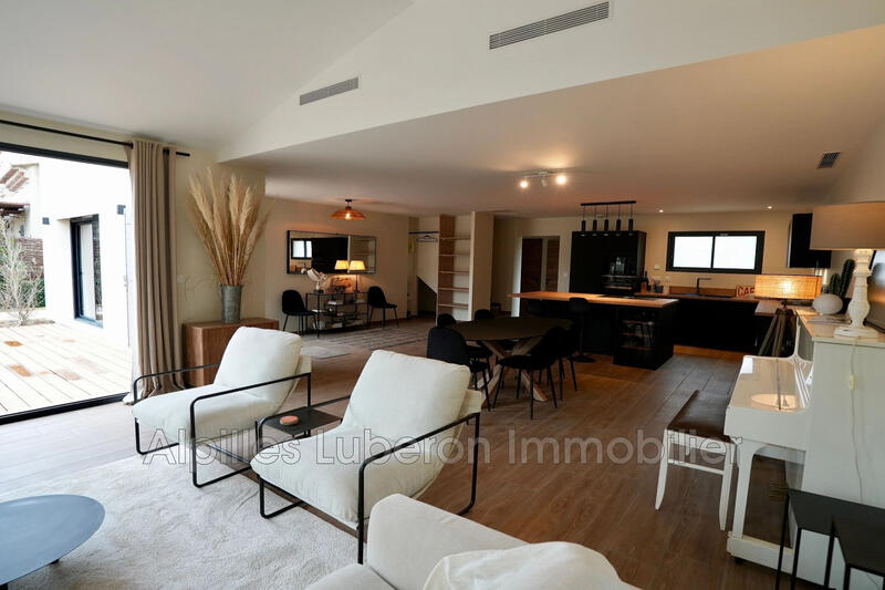 Maison - 130 m² - 4 pièces