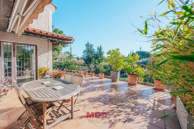 Appartement - 130 m² - 4 pièces