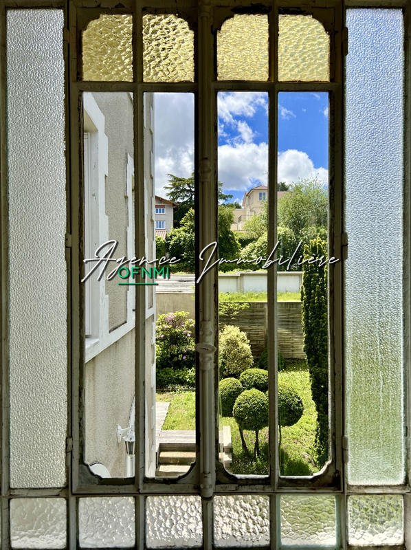 Propriété - 224 m² - 7 pièces