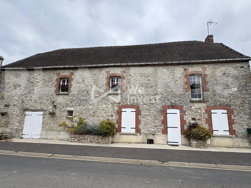 Maison - 235 m² - 9 pièces