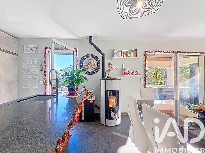 Maison - 126 m² - 6 pièces