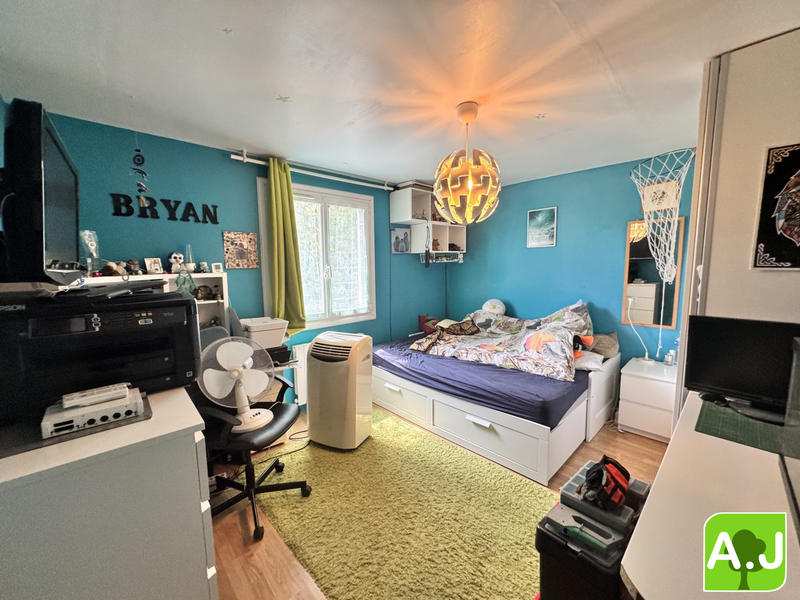 Maison - 110 m² - 6 pièces