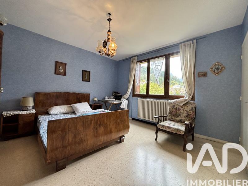 Maison - 190 m² - 8 pièces