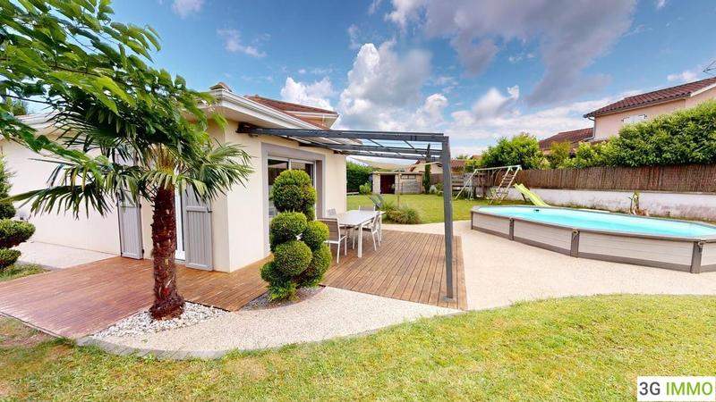 Maison - 121 m² - 5 pièces