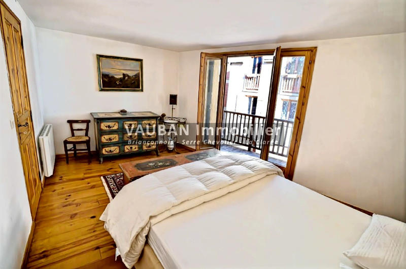 Appartement - 101 m² - 4 pièces