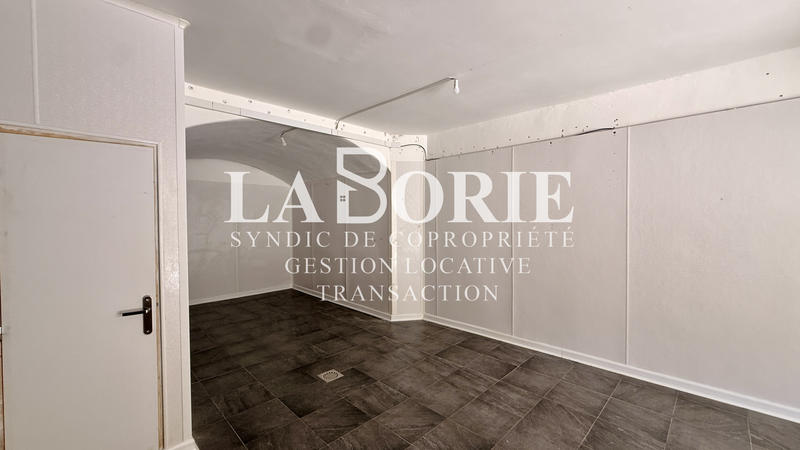 Local commercial - 65 m²