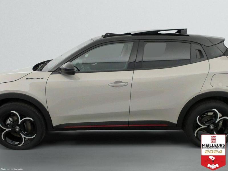 Alfa Romeo Junior 1.2 Ibrida 145 ch eDCT6 Speciale