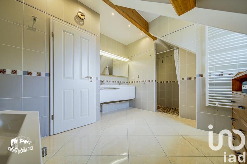 Maison - 191 m² - 7 pièces