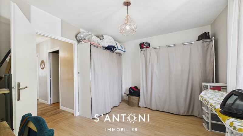 Maison - 189 m² - 5 pièces