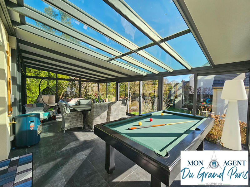 Maison - 192 m² - 8 pièces