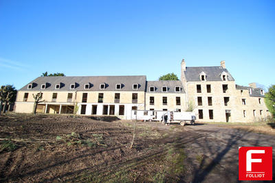 Immeuble - 2 600 m² - 15 pièces