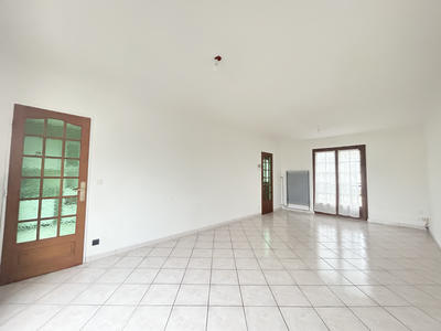 Maison - 83 m² - 5 pièces