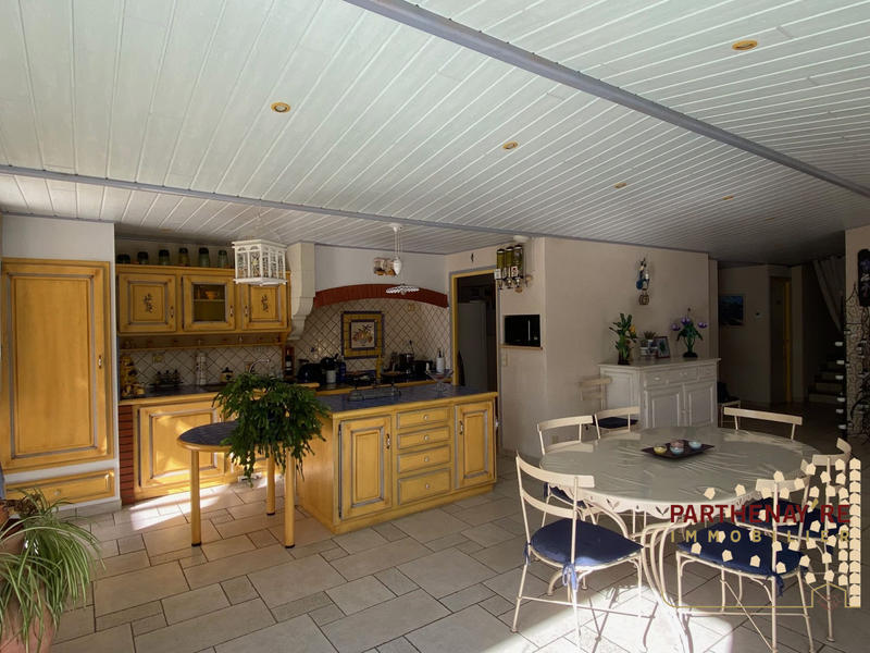 Maison - 164 m² - 7 pièces