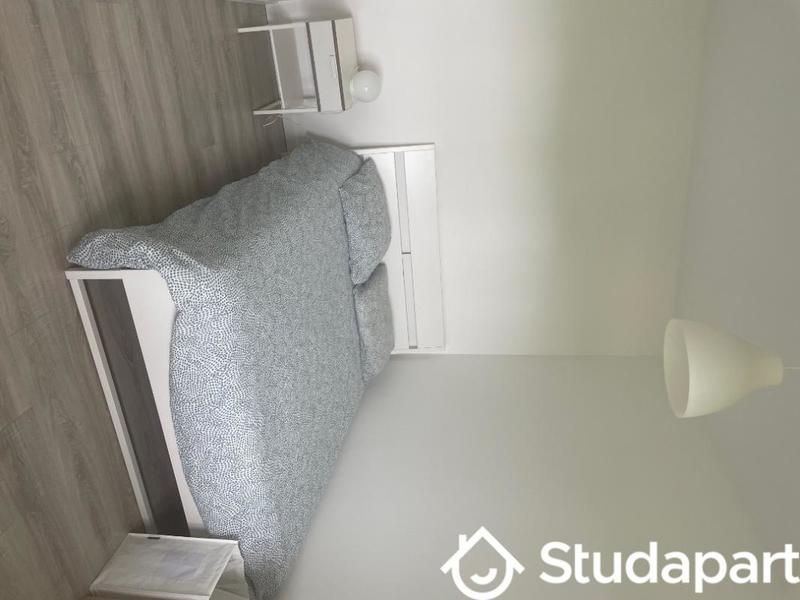 Chambre - 12 m² - 1 pièce