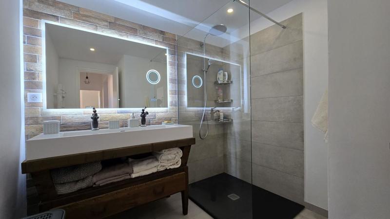 Appartement - 105 m² - 4 pièces