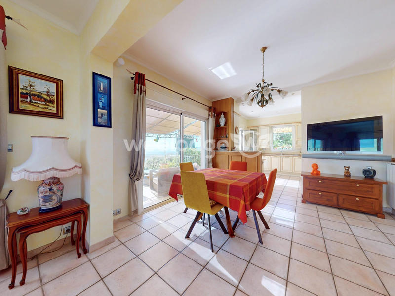 Villa - 142 m² - 5 pièces