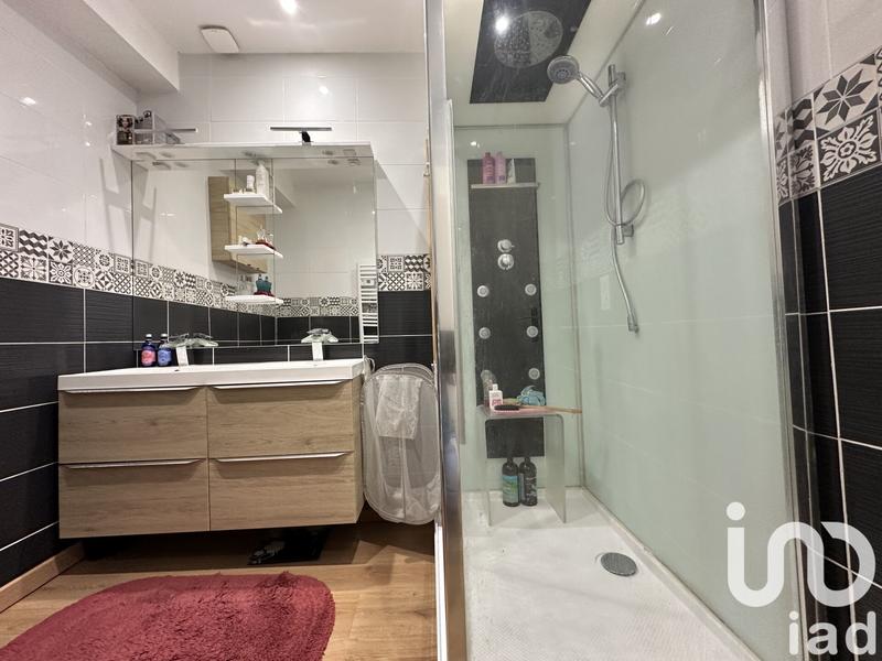 Maison de village - 241 m² - 10 pièces