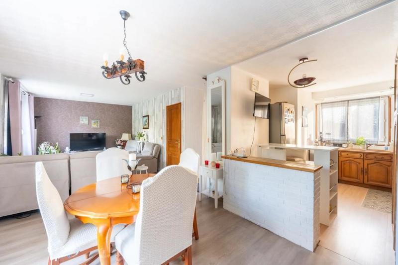 Maison - 87 m² - 5 pièces