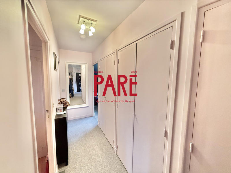 Maison - 205 m² - 6 pièces