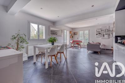 Maison - 115 m² - 6 pièces