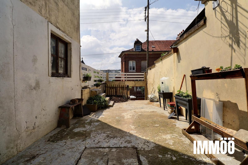 Maison - 97 m² - 6 pièces