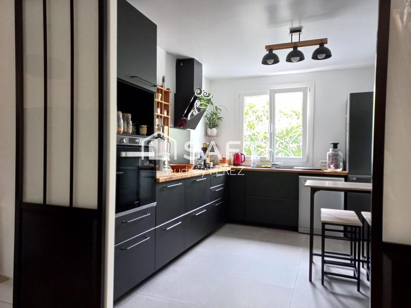 Maison - 167 m² - 7 pièces