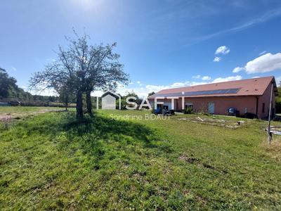 Maison - 282 m² - 8 pièces