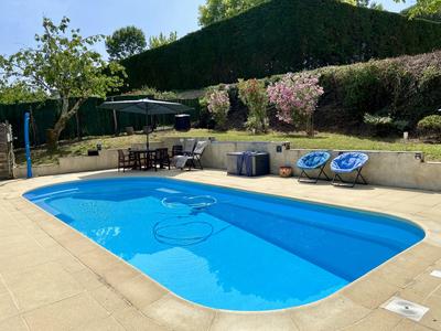 Maison - 77 m² - 8 pièces