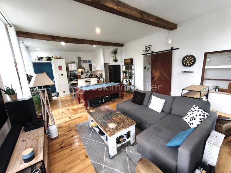 Loft - 95 m² - 4 pièces