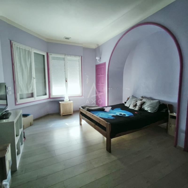 Maison - 161 m² - 6 pièces