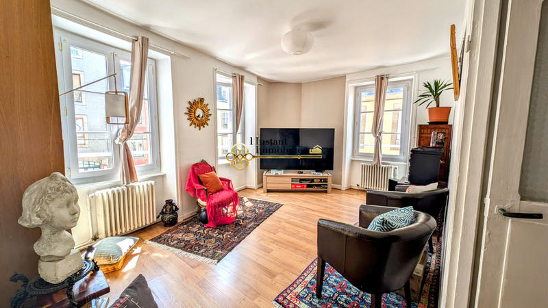 Immeuble - 470 m² - 18 pièces