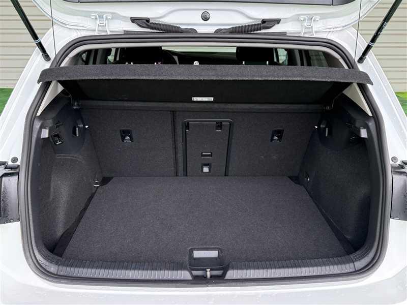 Volkswagen Golf VIII 2.0 Tdi 150ch Dsg 7 Active