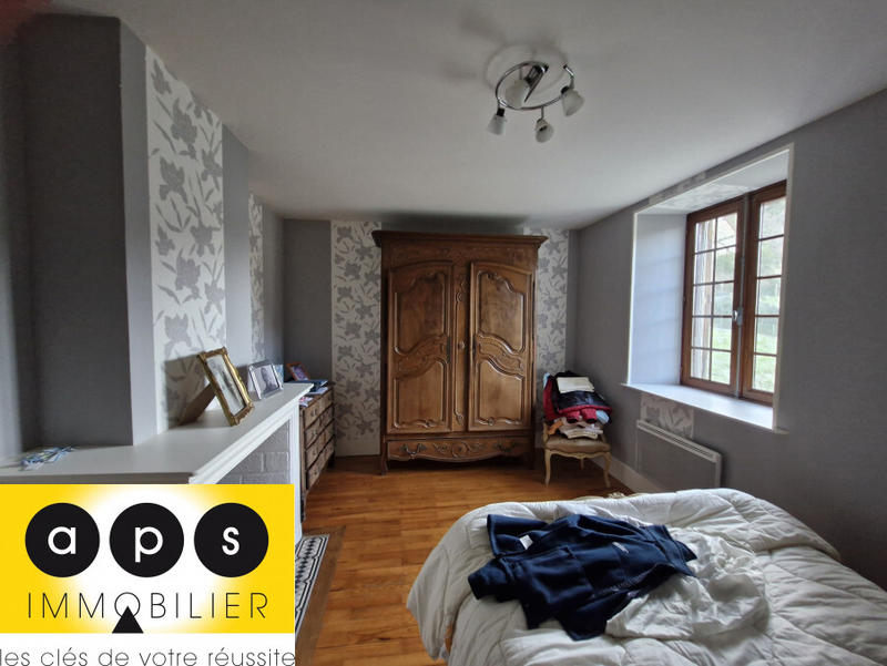 Maison - 200 m² - 10 pièces