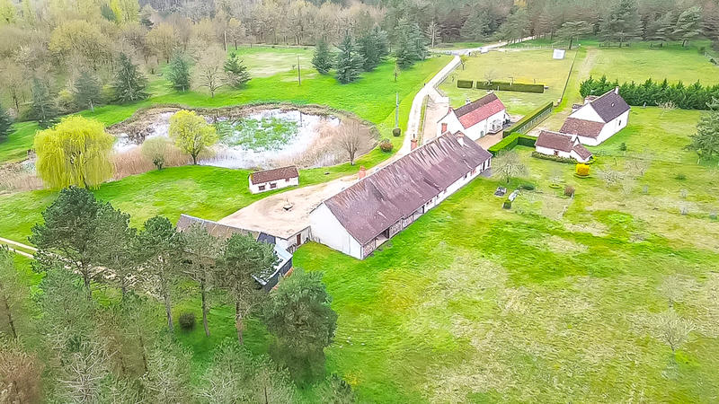 Longère - 372 m² - 17 pièces