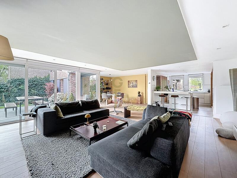 Maison - 167 m² - 6 pièces